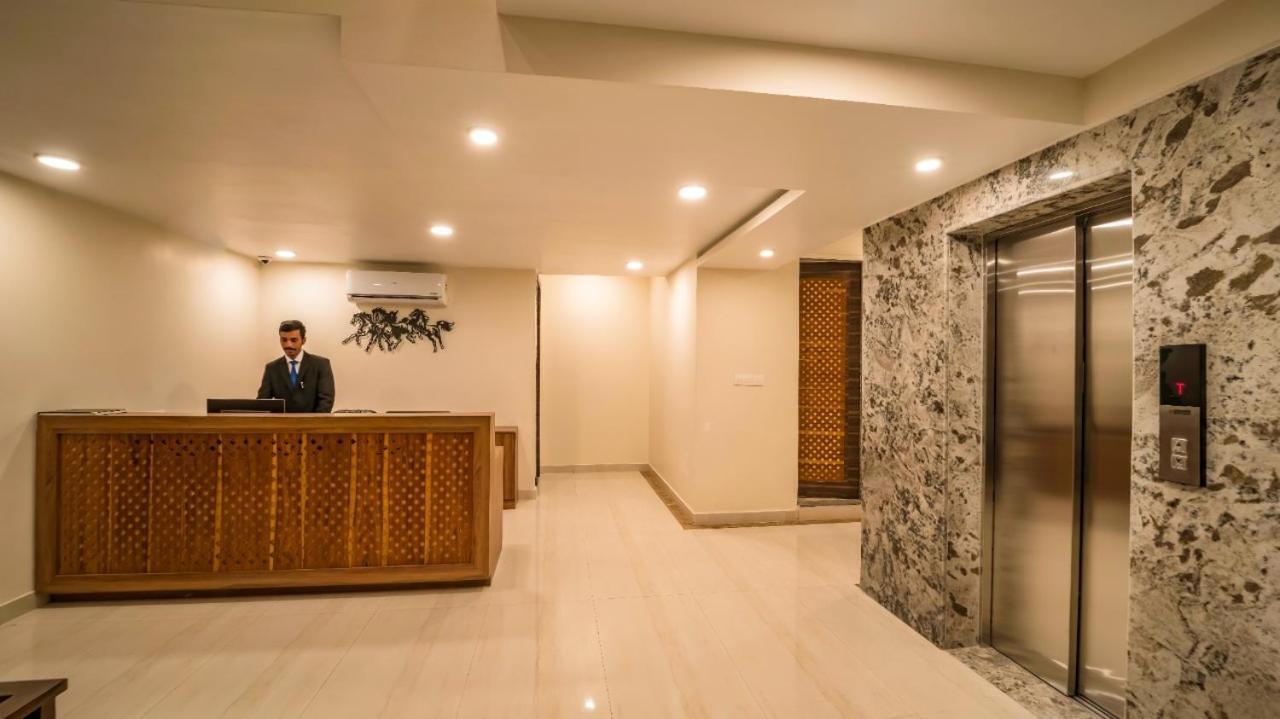 Hotel Wonder Cliff Udajpur Exteriér fotografie