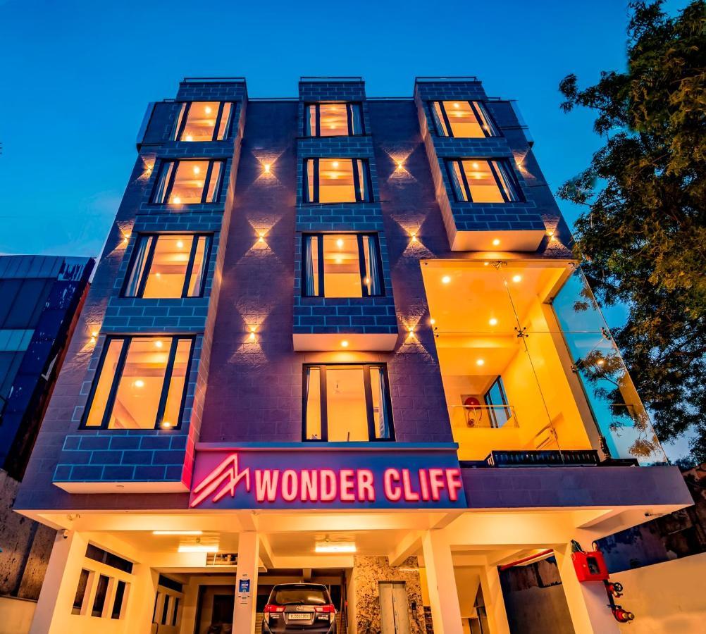Hotel Wonder Cliff Udajpur Exteriér fotografie