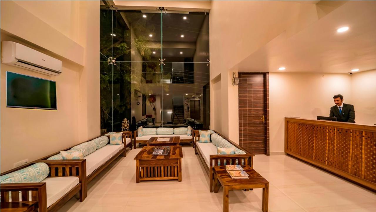 Hotel Wonder Cliff Udajpur Exteriér fotografie